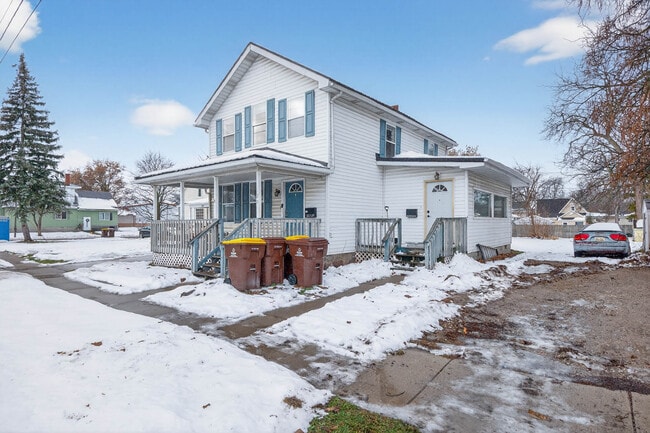 Foto del edificio - 120 S Main St