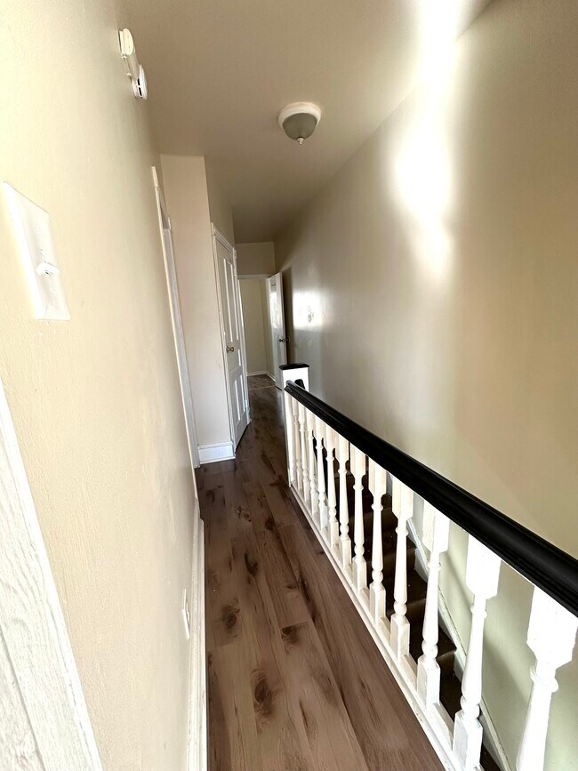 Foto del edificio - 1922 S Bonsall St