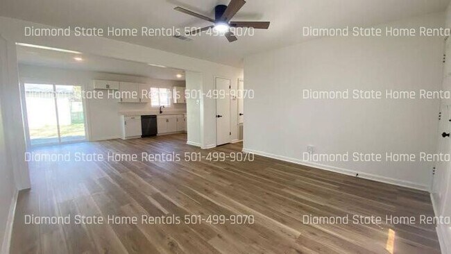 Foto del edificio - 633 Paul Pl