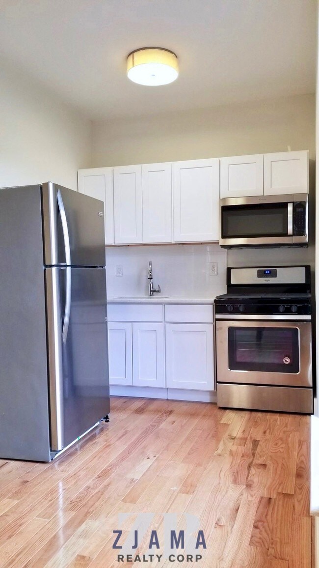 Foto del edificio - 338 Clifton Pl