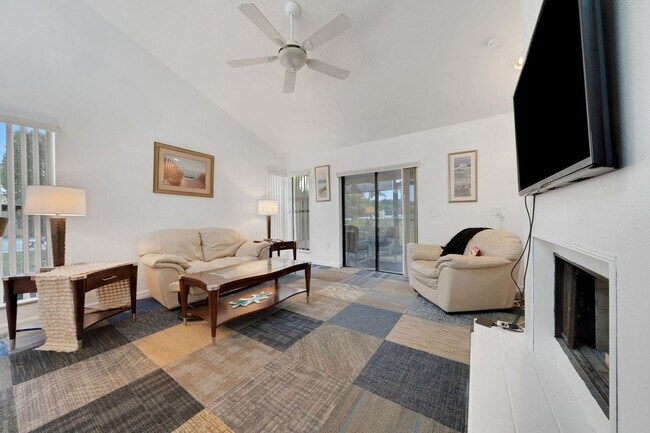 Building Photo - Charming 2BR Condo in Melbourne Beach