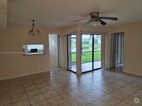 Building Photo - 1061 Jefferson Dr