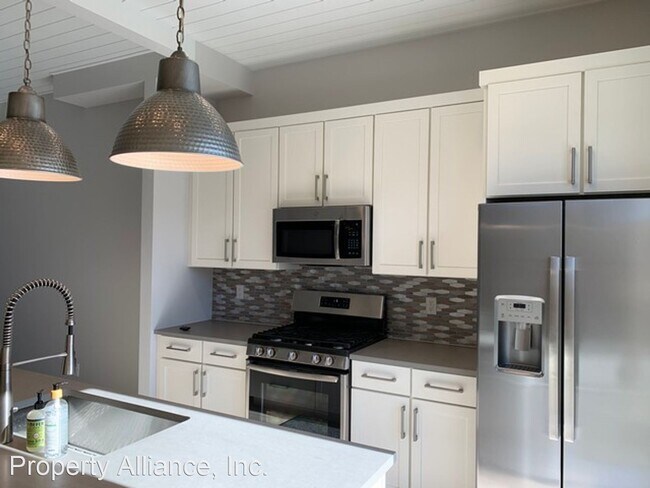 Building Photo - 2 br, 2.5 bath House - 1107 W. Wasatch Spr...