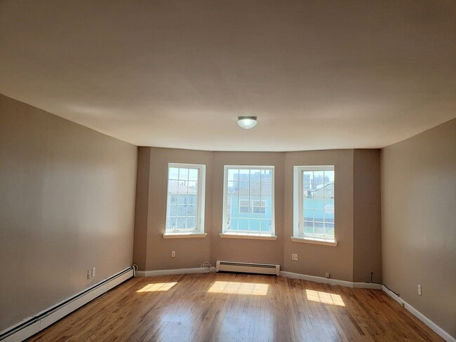 Building Photo - 176 Beach 97th St