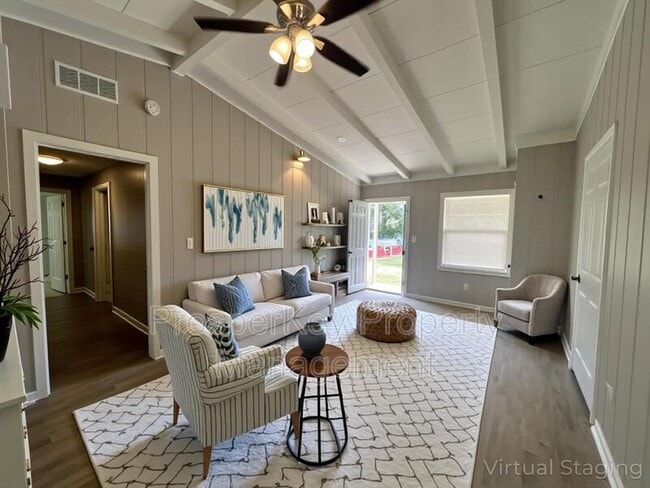 Building Photo - 185 Wickham Dr