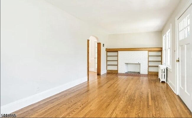 Building Photo - 514 Forest Ave