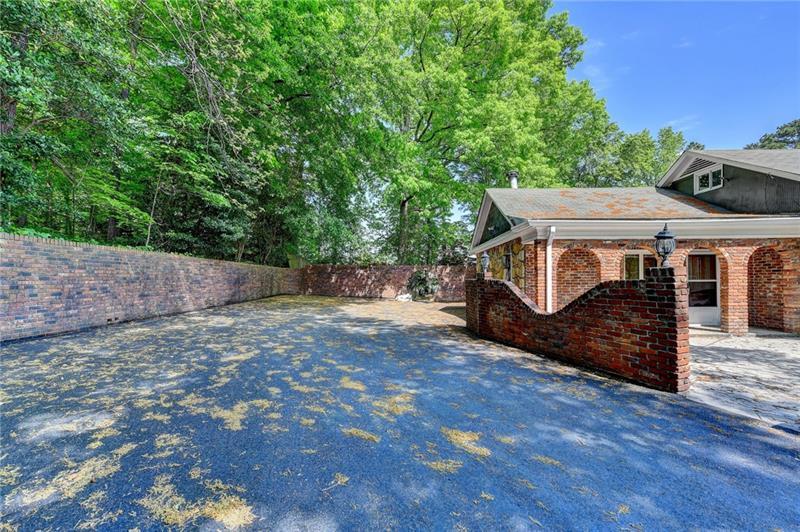 Foto principal - 1952 Innwood Rd NE