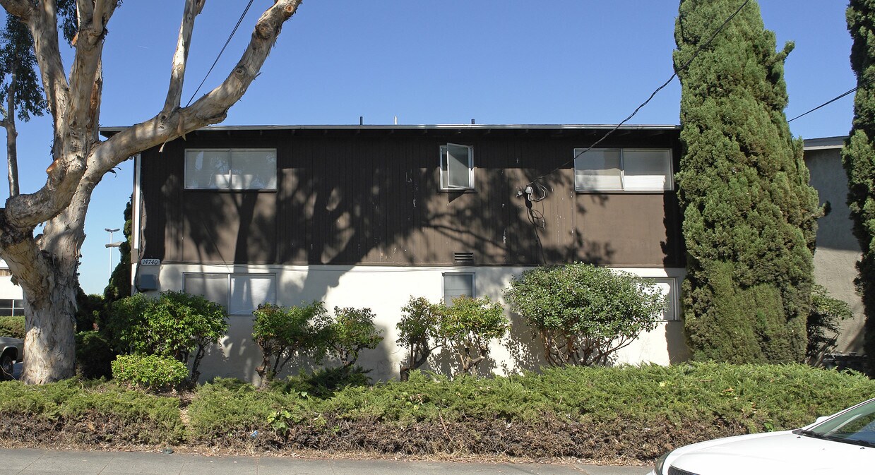 Foto del edificio - 14740 Martell Ave