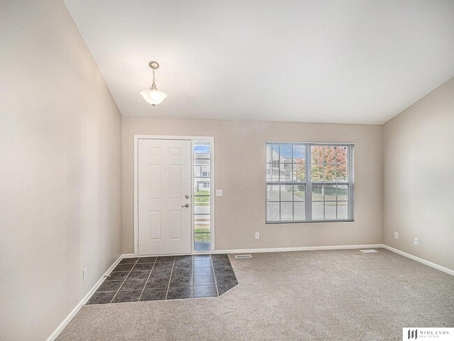 Building Photo - 16125 Greenleaf St