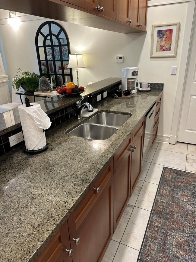 Foto del edificio - 1101 Sawgrass Ct