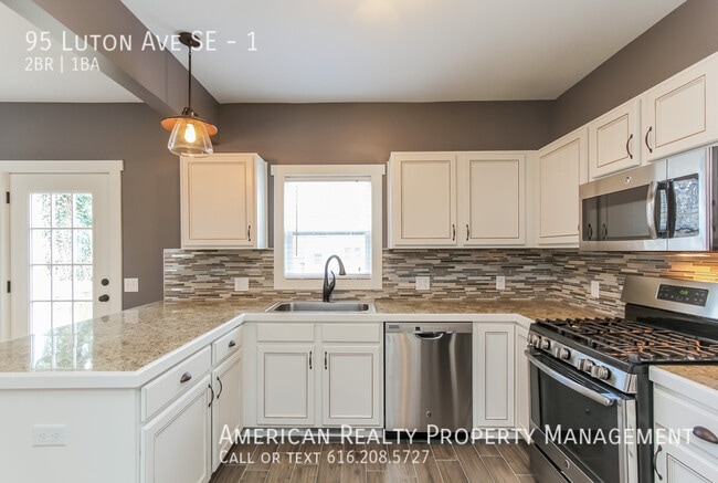 Building Photo - 95 Luton Ave SE