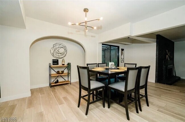 Foto del edificio - 3789 Heritage Ave