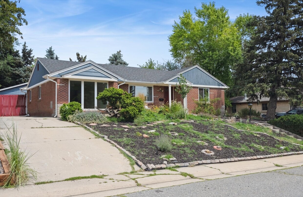 Primary Photo - 9505 W 54th Pl