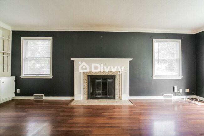 Building Photo - 312 Kenilworth Dr, Akron, OH 44313