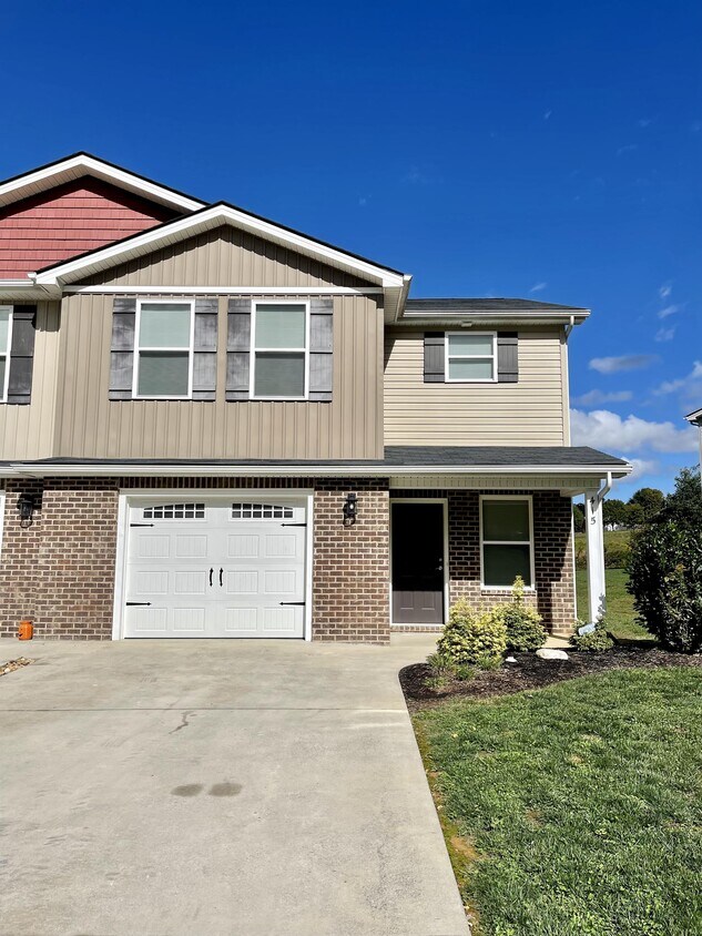 Foto principal - 415 Manchester Pl