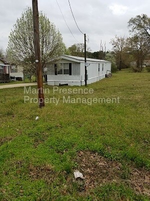 Primary Photo - 4325 Greenwood Blvd