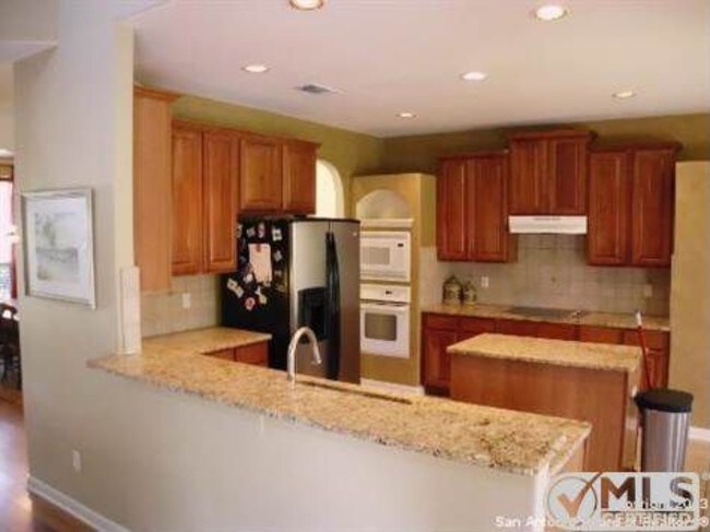 Building Photo - 23715 Alpine Ridge