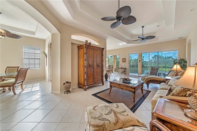 Foto del edificio - 10060 Valiant Ct