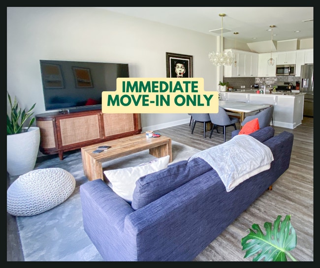 Beautiful Townhome at Manordale - LEASE TA... - Beautiful Townhome at Manordale - LEASE TA...