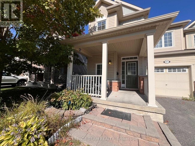 Building Photo - 907 Messor Cres