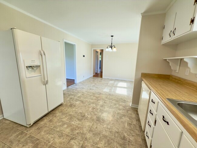 Foto del edificio - 222 Yorktown Rd