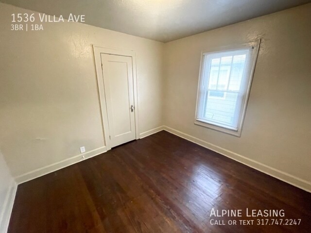 Building Photo - 3 Bedrooms Spacious Rooms