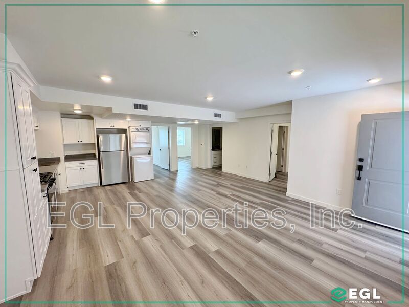 Foto principal - 10505 Hawthorne Blvd