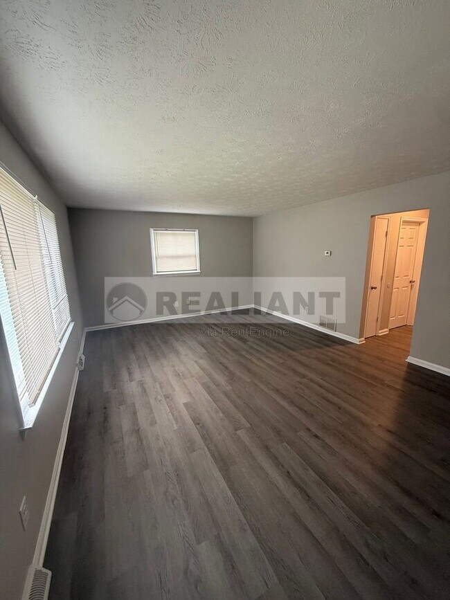 Foto del edificio - 1684 Hill View Pl