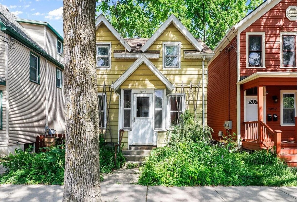 Primary Photo - 1046 Williamson St