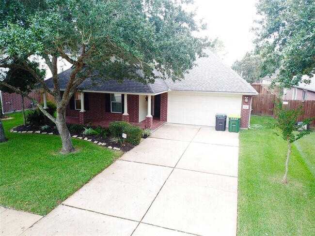 Foto del edificio - 6710 Kevincrest Dr