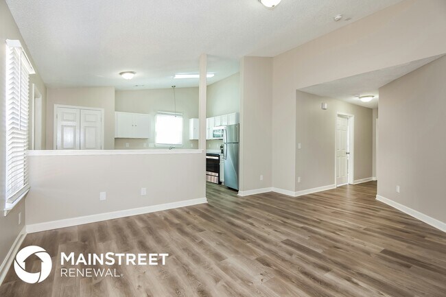 Foto del edificio - 2111 Pleasant Dale Dr