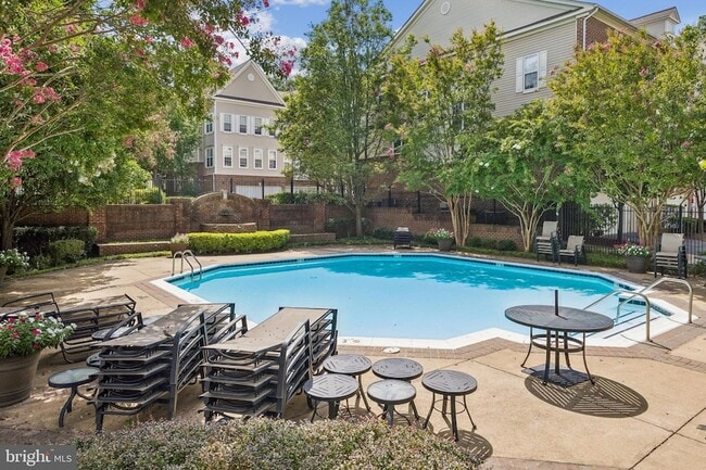 Building Photo - 3009 Nicosh Cir