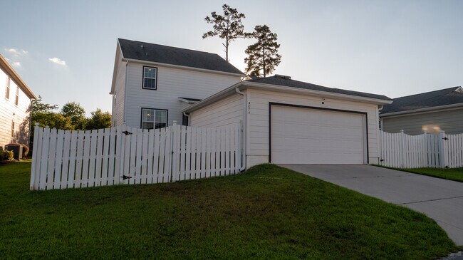 Building Photo - 3075 Bent Grass Ln