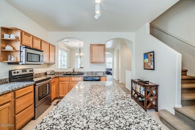 Building Photo - 2794 S ALPINE DR - 3BR 2.5BA Val Vista/Wil...