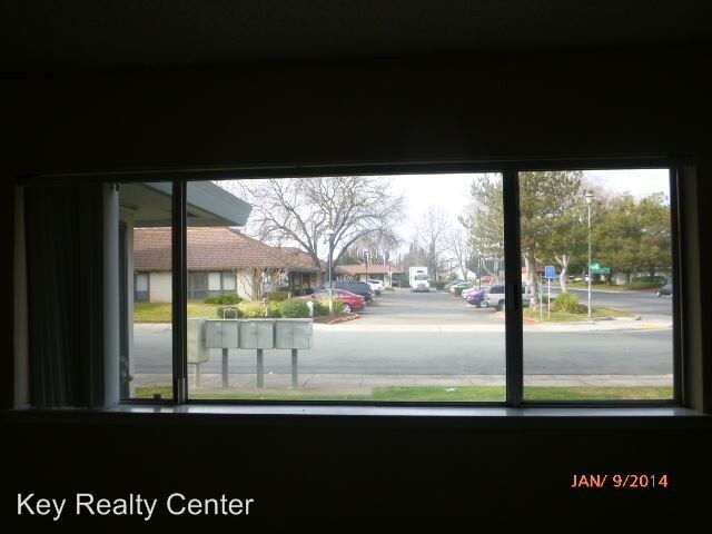 Foto principal - 9500 Emerald Park Dr