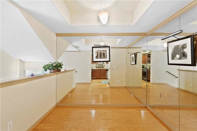 Building Photo - 4244 River Green Dr NW