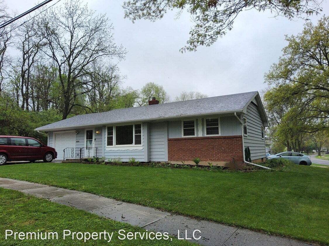 2 br, 1 bath House 3005 Oak Grove House for Rent in Rockford, IL
