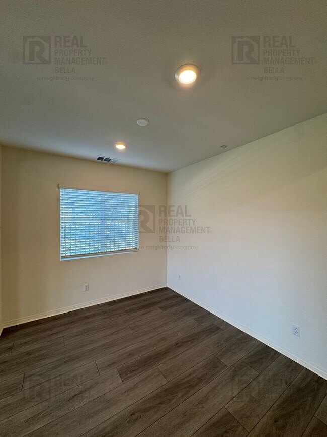 Foto del edificio - Cul-De-Sac Home in Heritage Lake Featuring Downstairs Bedroom & Bath + Loft