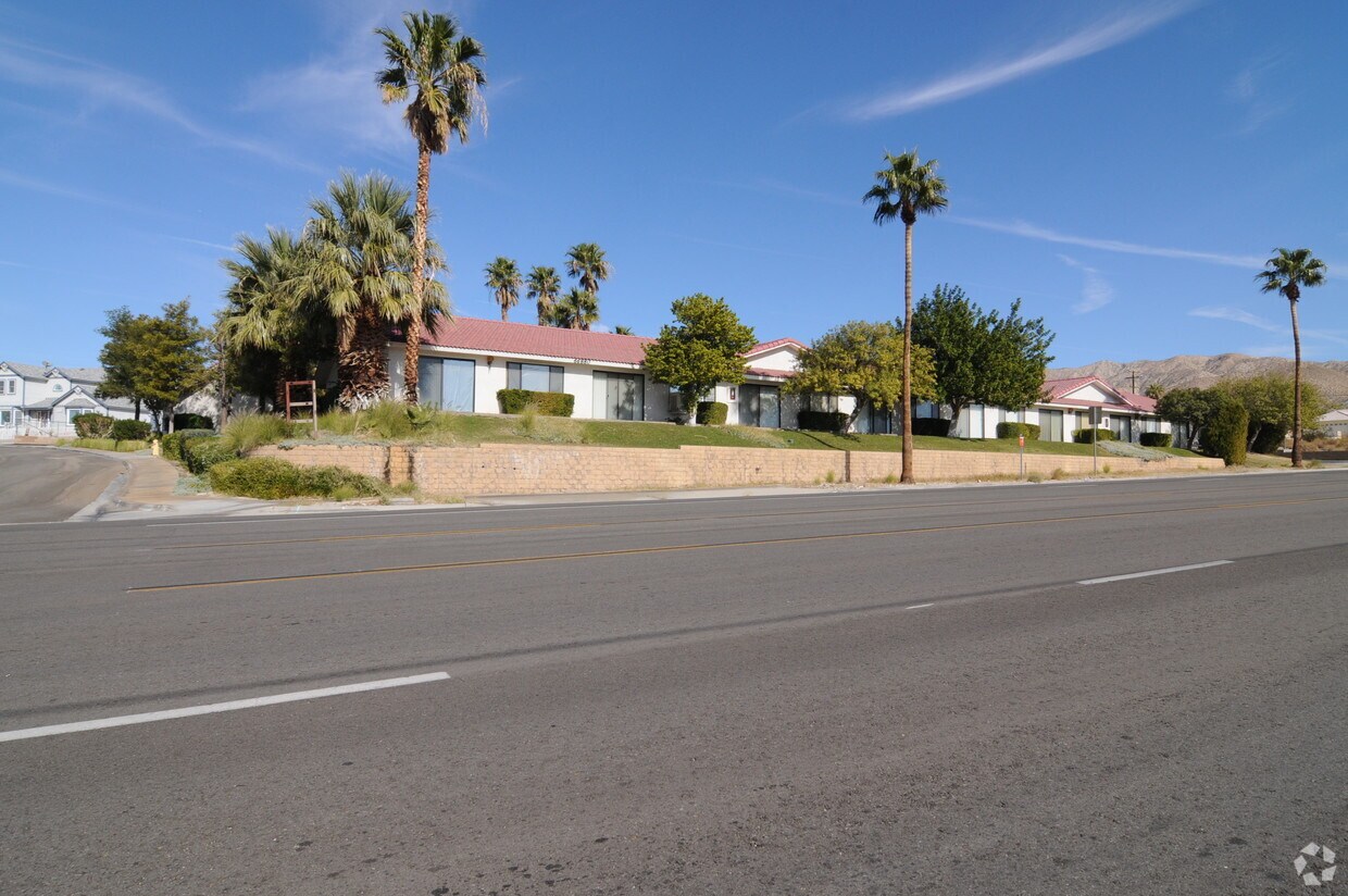 Primary Photo - 66880 Pierson Blvd