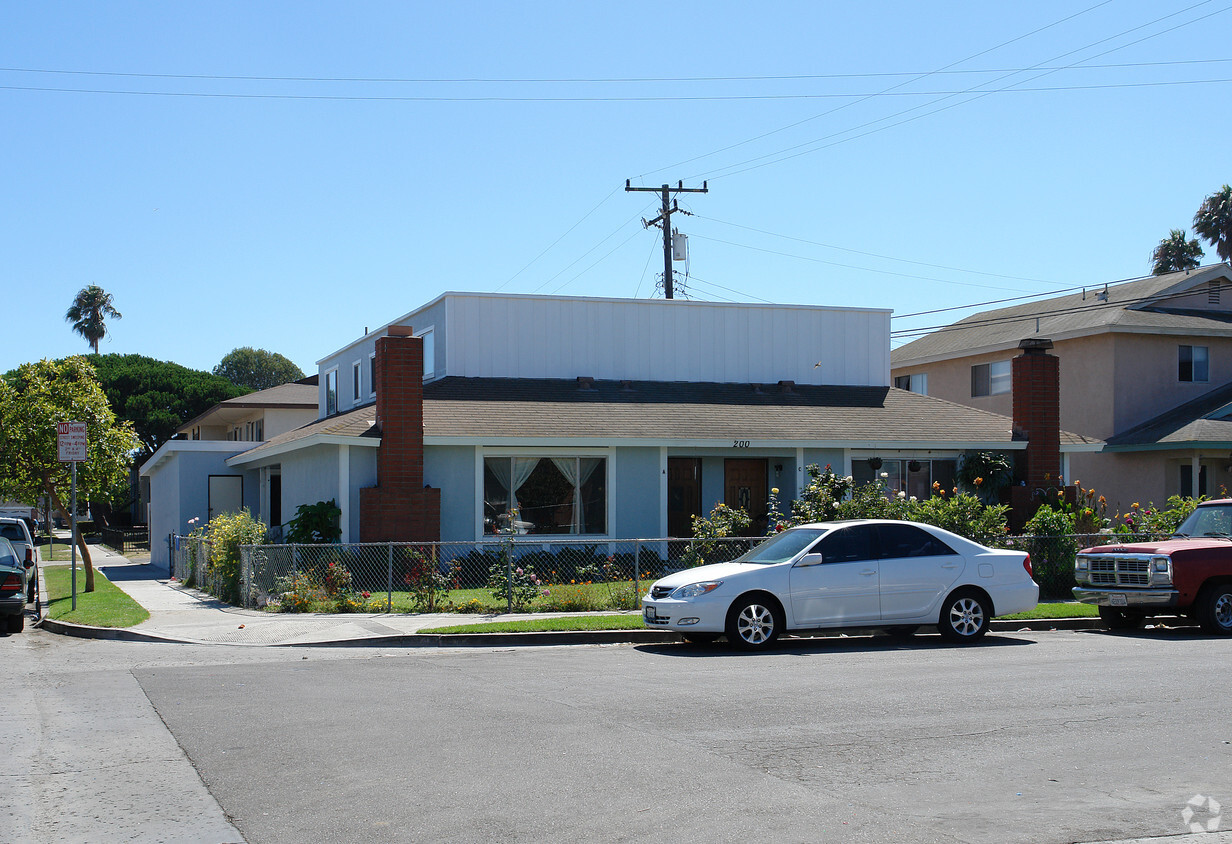 Primary Photo - 200 Campbell Way