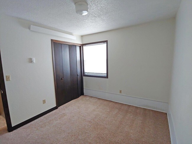 Foto del edificio - Prairie Circle Duplexes