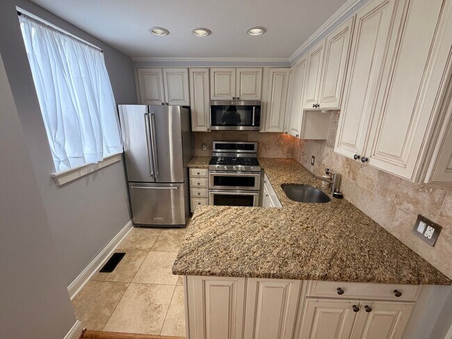 Foto del edificio - Wonderful Midtown Atlanta 2 Bed 2.5 Bath Townhouse!