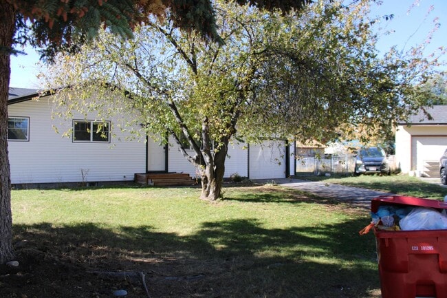 Building Photo - 575 Crimson Dr