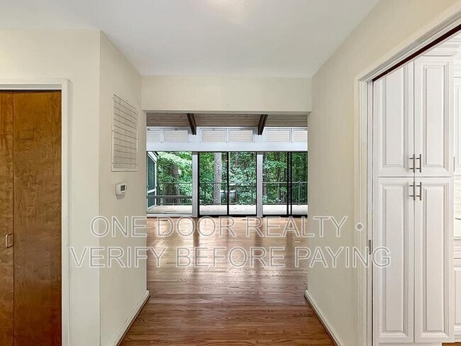 Building Photo - 609 Indian Springs Ct