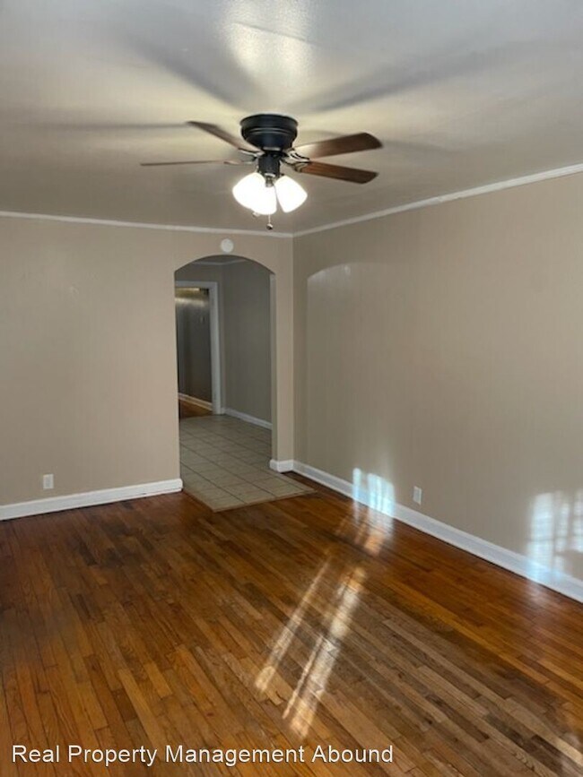 Building Photo - 2 br, 1 bath House - 548 S Mission Ln.