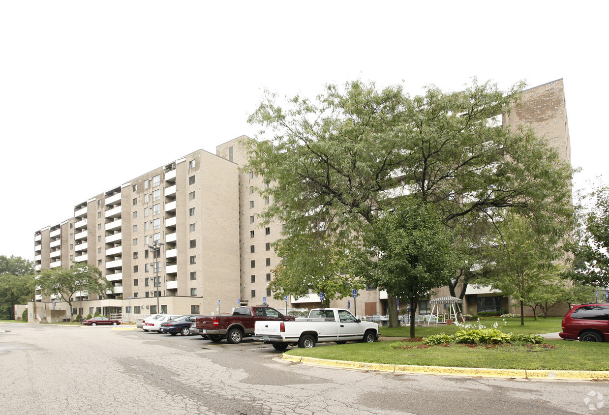 Building Photo - Thomas F Taylor Towers