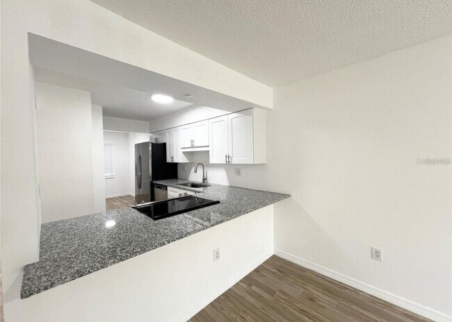 Building Photo - 2342 Barbados Ct