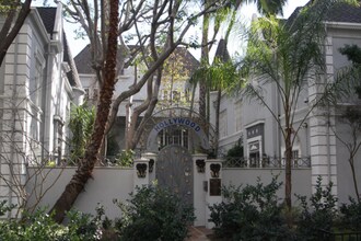 Building Photo - 2 Franklin Ave