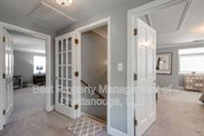 Foto del edificio - 317 Belvoir Ave