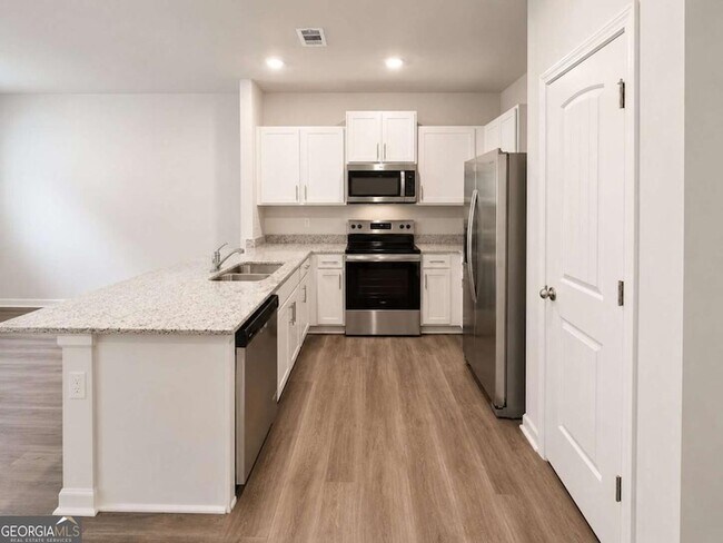 Foto del edificio - 14 Silverbell Ln NW